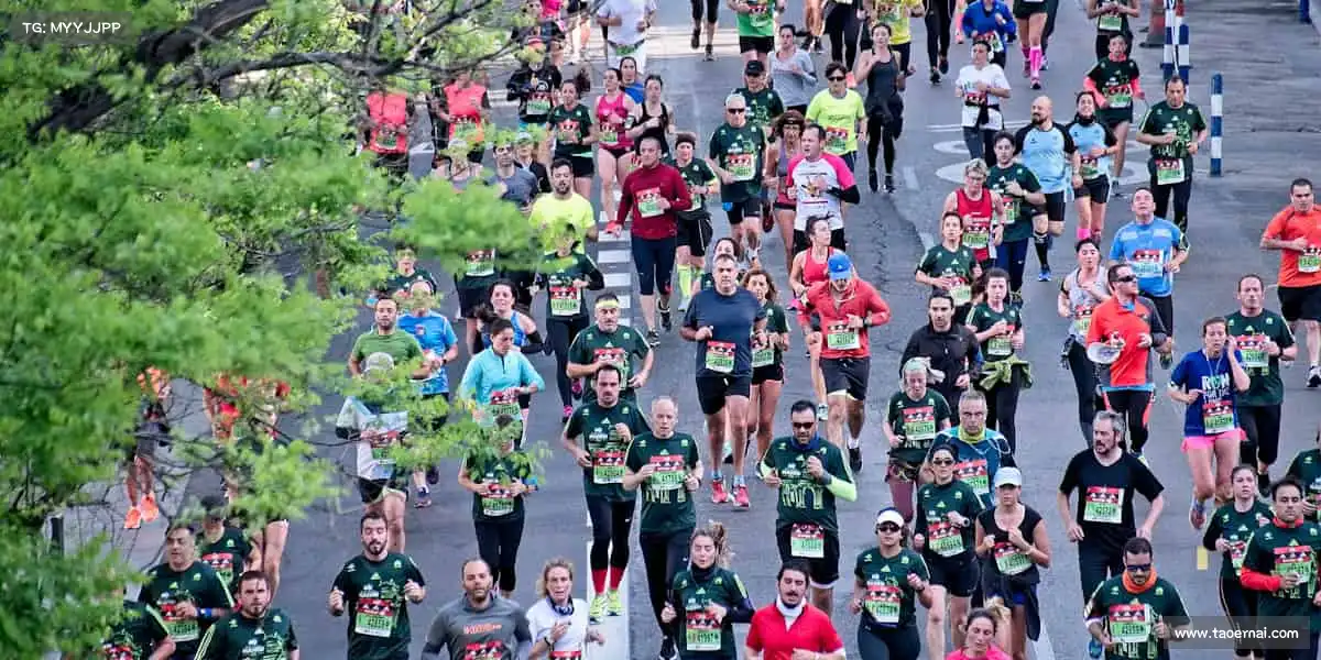 zoty中欧🏀跳跃、奔跑、协作 —— 在这片场地上，每一份热爱都闪闪发光！